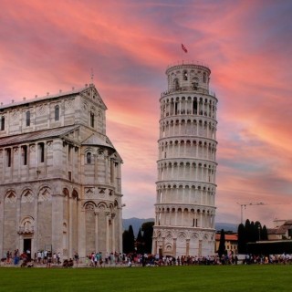 Excursión a Pisa y Lucca